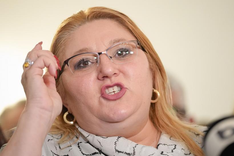 Diana Şoşoacă și Andrew Tate participă la "Davosul" lui Putin, de la Sankt Petersburg
