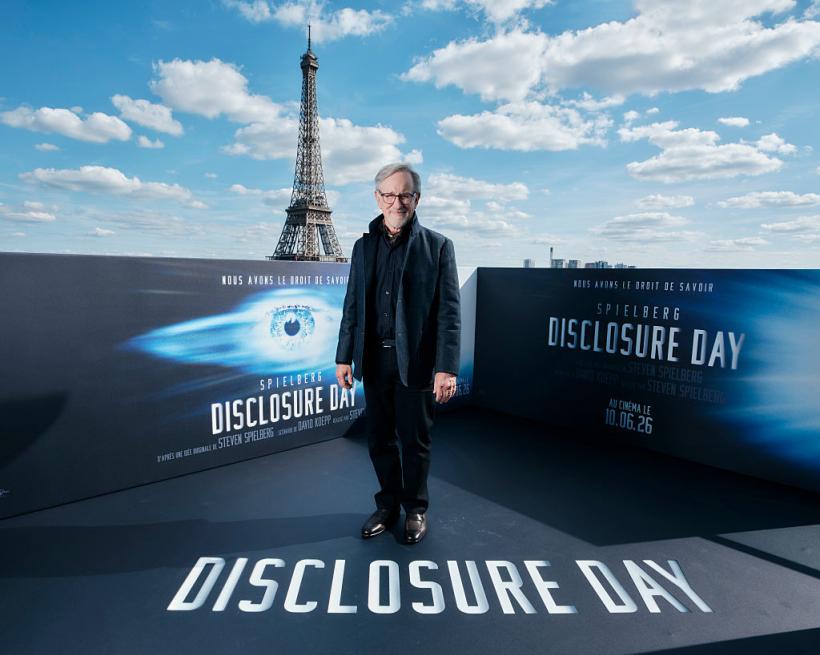 Suntem singuri în Univers? Steven Spielberg explorează primul contact cu extratereștrii în noul său film, „Disclosure Day”