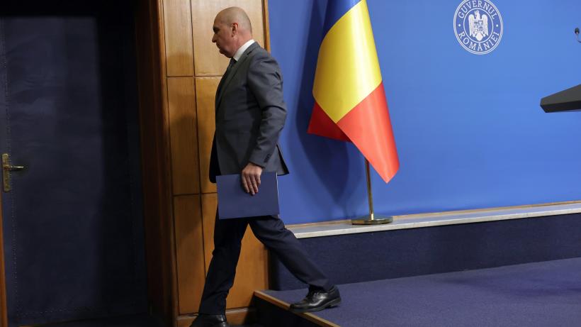 Bolojan, după discuția cu Tomac: Ne-am spus lucrurile direct. PNL va decide miercuri sau joi în BPN dacă îi susține guvernul