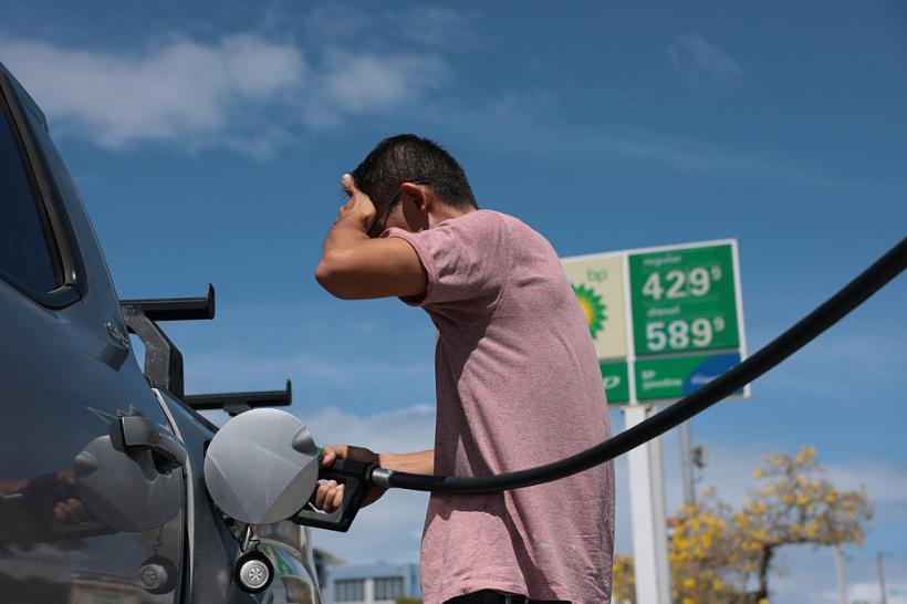 Prețul petrolului crește, în timp ce stocurile marilor economii sunt pe punctul să scadă la cel mai mic nivel din ultimii 20 de ani