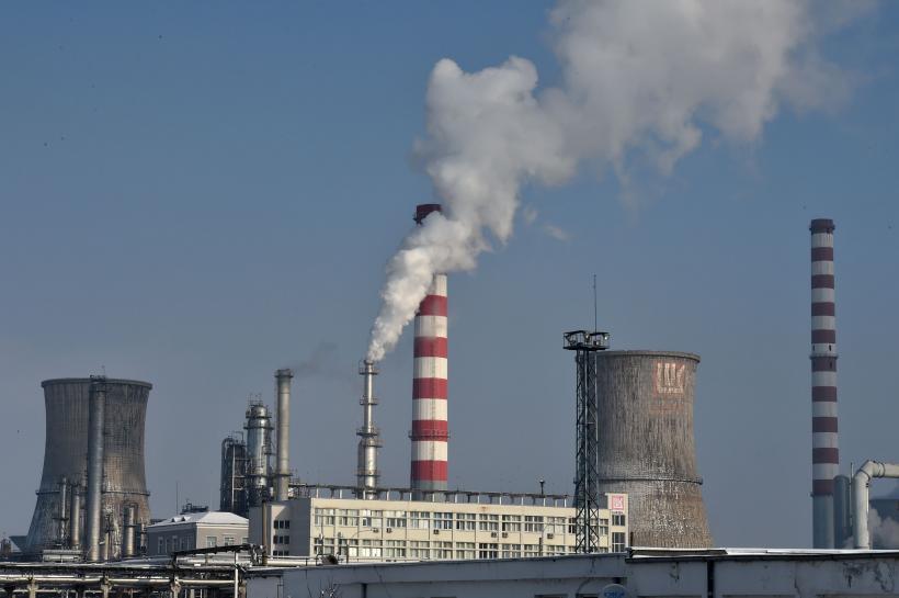 Rafinăria Petrotel rămâne cu porțile închise, deși americanii au dat undă verde: Blocaj juridic și datorii uriașe la firmele românești