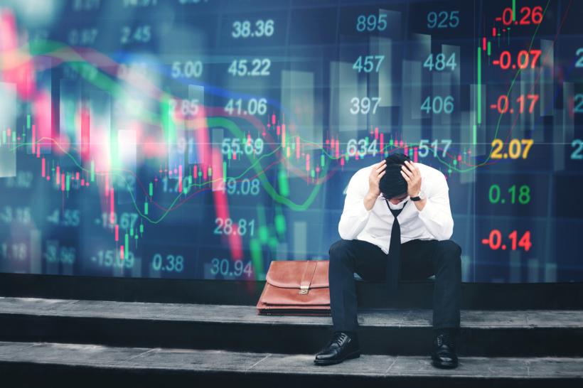 UE se teme de o nouă criză financiară și pregătește salvarea băncilor. "Problema de luni dimineață” pune Bruxelles-ul în alertă