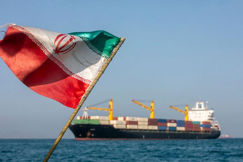 "Iranul poate închide Strâmtoarea Hormuz după bunul plac de acum înainte. Mai tare ca arma nucleară". Avertismentul serviciilor SUA