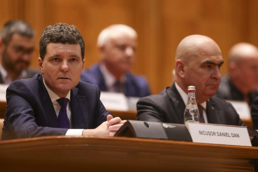 Politico: Preşedintele României, Nicuşor Dan, se confruntă cu cel mai mare test al său, în timp ce criza politică se adâncește