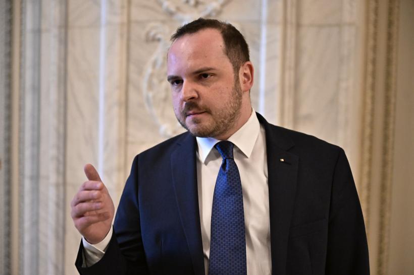 Rogobete, mesaj către Bolojan: Opriți-vă o clipă. Când ați privit România fără hărți politice, fără procente și fără calcule?