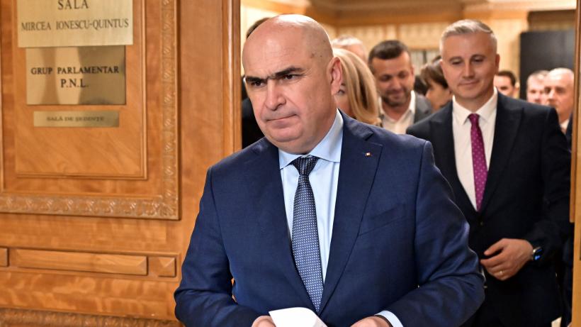 Parlamentarii ar putea fi convocați în sesiune extraordinară în iulie. Bolojan: “Vor putea vota online legile din PNRR”