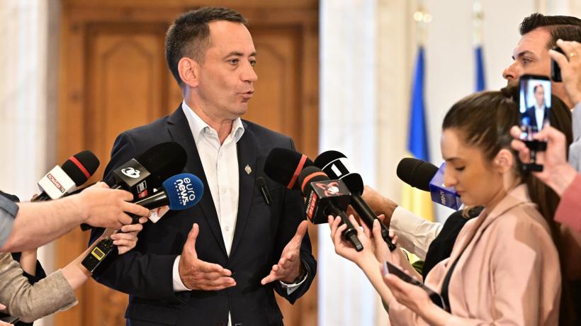 UDMR cere PSD și PNL să renunțe la liniile roșii. Csoma Botond: Din cearta ca la grădiniță profită AUR. Nicușor Dan să se implice activ