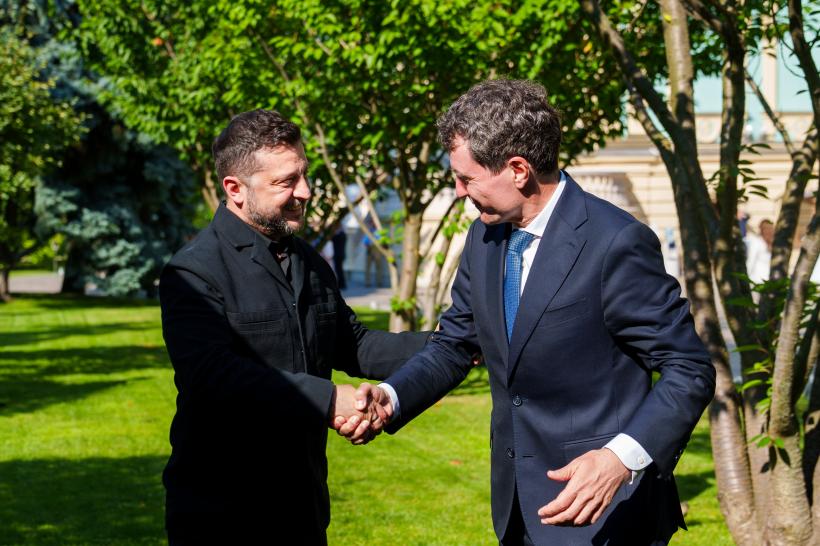 Nicușor Dan, întâlnire cu Zelenski, la Kiev. Ce a cerut președintele României legat de școlile cu predare în limba română din Ucraina