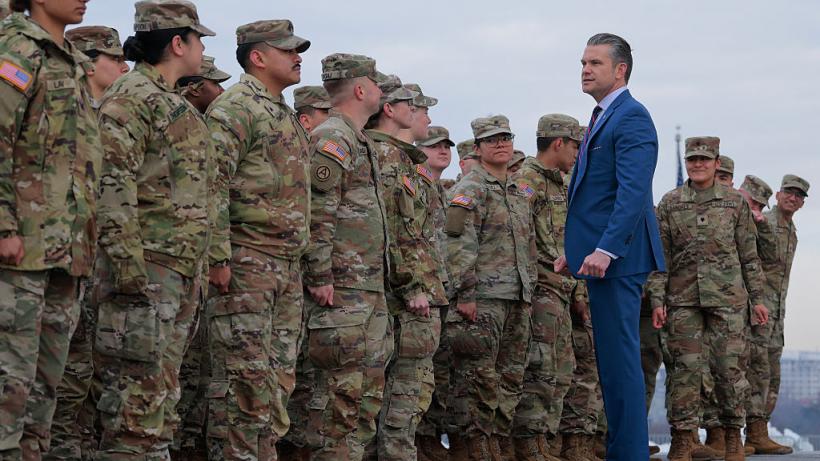 Decizie fără precedent în Armata SUA. Hegseth anunță că toți soldații peste 30 de ani vor fi testați pentru deficit de testosteron