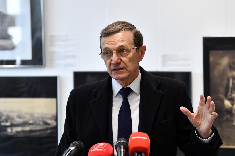 Salutul pe care ardelenii îl cred al lor: de unde vine, de fapt, „Servus!” Nu l-am copiat de la maghiari și nici din Austro-Ungaria