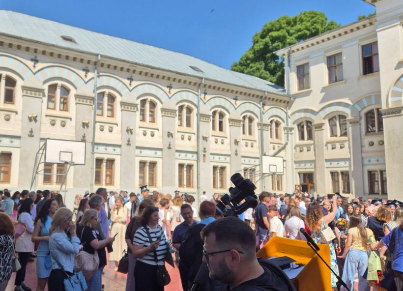 La ce licee au fost repartizați elevii care au avut media 10 la Evaluare. Trei dintre cei opt vor învăța la același liceu din București
