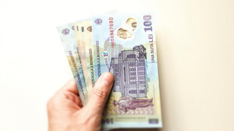 Legea salarizării, plină de inechități. Un șofer de demnitar ar ajunge să câștige mai mult decât un profesor debutant