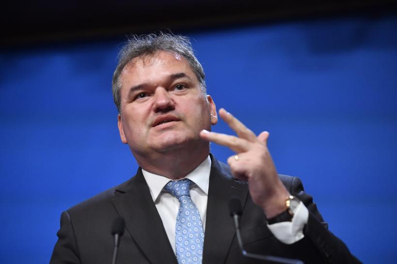 "Nu putem abandona celelalte spitale din România".  Avertismentul lui Cseke Attila după deblocarea posturilor la "Marie Curie"