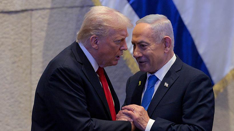 Premierul israelian, Benjamin Netanyahu, a fost invitat de Donald Trump la Casa Albă. Întâlnirea oficială va avea loc marți