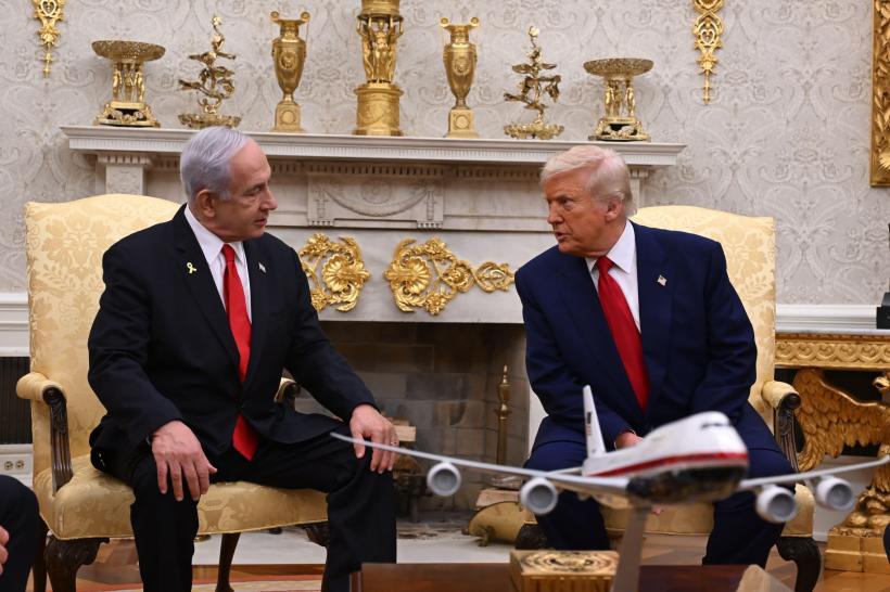 CNN: Netanyahu „s-a chinuit” săptămâni întregi încercând să obțină întâlnirea cu Trump, după ce inițial a fost „blocat”