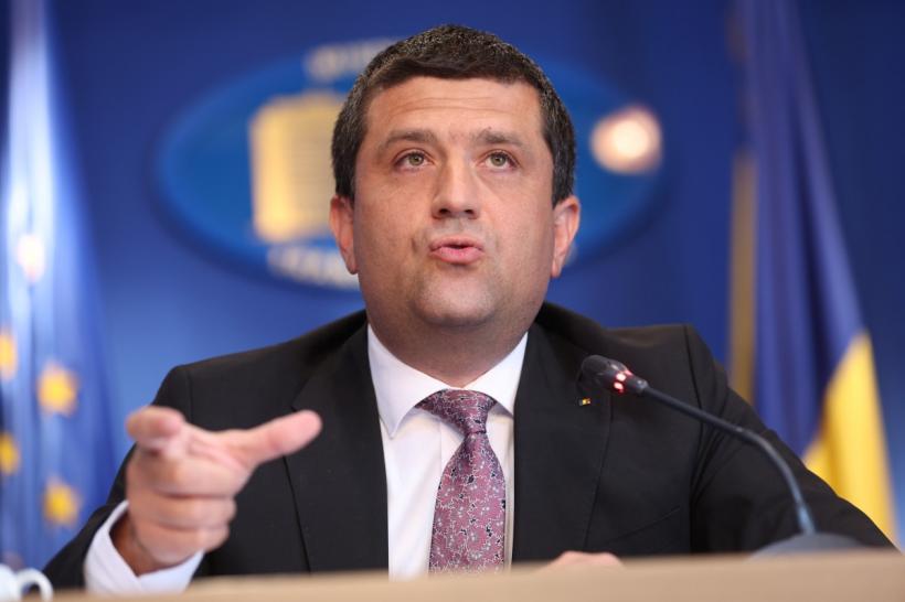 Miruță pune câte un director din CFR responsabil pentru fiecare dintre cele 1.265 de trenuri care circulă zilnic
