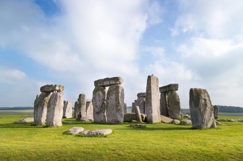 Pentru prima dată în 125 de ani, vizitatorii pot rămâne singuri în interiorul monumentului Stonehenge timp de 20 de minute