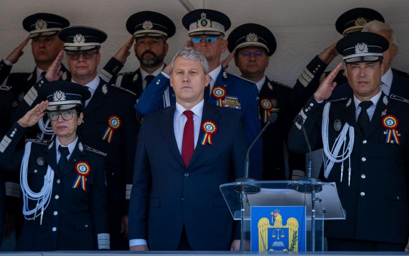 Predoiu, mesaj pentru absolvenții promoției „Constantin Brâncuși” a Academiei de Poliție: „Să luptați în fiecare moment”