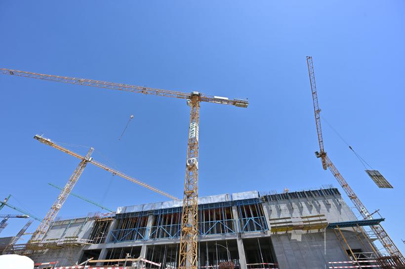 Se schimbă regulile pentru cei care vor să își construiască o casă sau un garaj, la țară, dar și pentru dezvoltatorii imobiliari