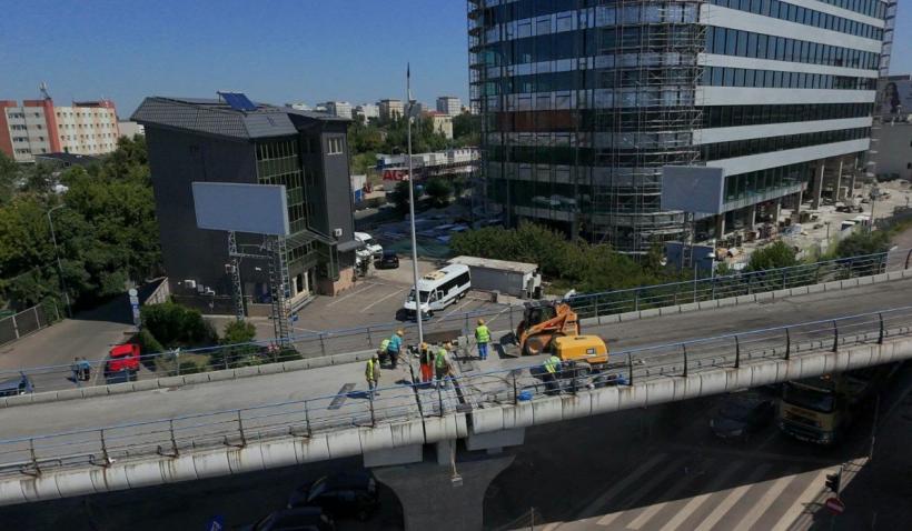 Circulaţia pe pasajul Basarab se va redeschide în septembrie. PMB: „Se lucrează cu peste 110 de muncitori şi peste 30 de utilaje”