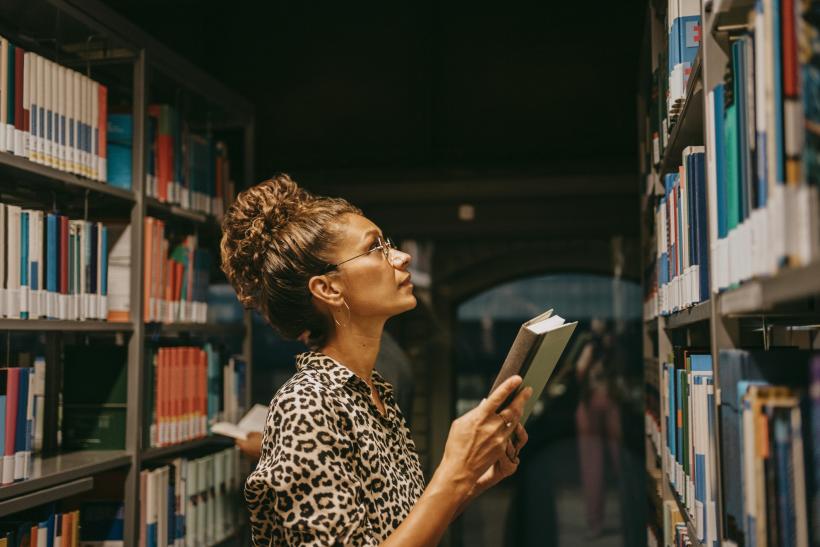 O carte împrumutată de la bibliotecă din Australia a fost returnată după 150 de ani. Unde a fost găsită
