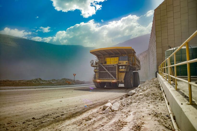 Țara care produce cel mai mult aur din Africa a ajuns în brațele FMI: A evitat incapacitatea de plată prin restructurări dure