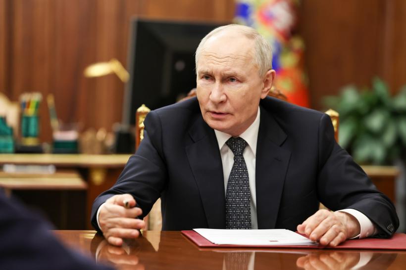 Băncile rusești au rămas fără ruble pentru a finanța războiul lui Putin: "Toată speranța se bazează acum pe tiparnița Băncii Centrale”