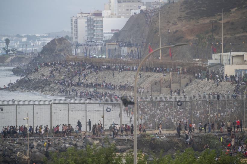 Spania anunţă că aproape toţi migranţii au părăsit Ceuta: "Nicio persoană nu a trecut pe partea continentală a UE"