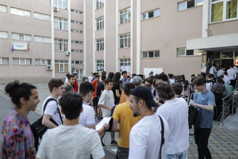 Începe a doua sesiune a Bacalaureatului 2026: Peste 33.000 de candidați s-au înscris la examen