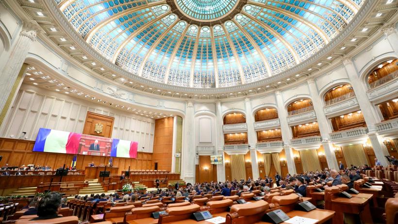 AUR votează Legea integrității doar dacă include soții și soțiile în declarațiile de avere și interese. Acord pe "amendamentul Fritz"