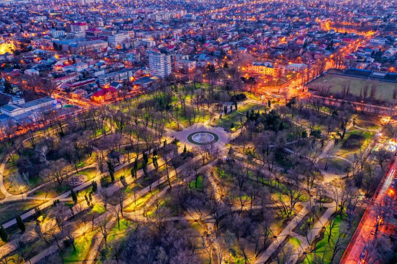 Oamenii din Galați s-au plâns de mirosul urât din oraș. Perfectul a trimis o comisie pe teren ca să caute cauza, dar nu a găsit nimic