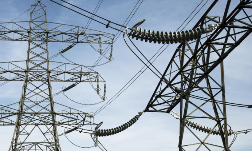 Ședință de urgență la Ministerul Energiei. 80 de mari consumatori industriali, convocați pentru reducerea consumului de electricitate