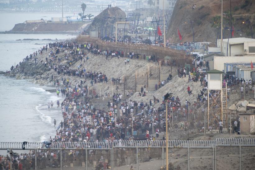 Asaltul din Ceuta: Zvonurile de pe rețelele sociale au dus la cea mai gravă criză a migranților din UE. „Pedro Sánchez e un mincinos”
