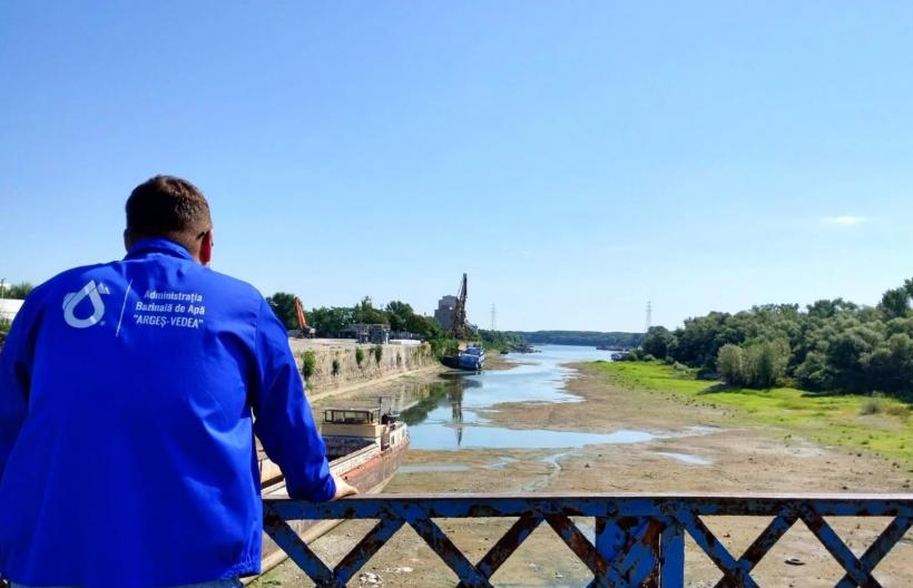 Debitul Dunării a ajuns la minimul istoric de 1.400 mc/s. Va rămâne la acest nivel până în 12 august