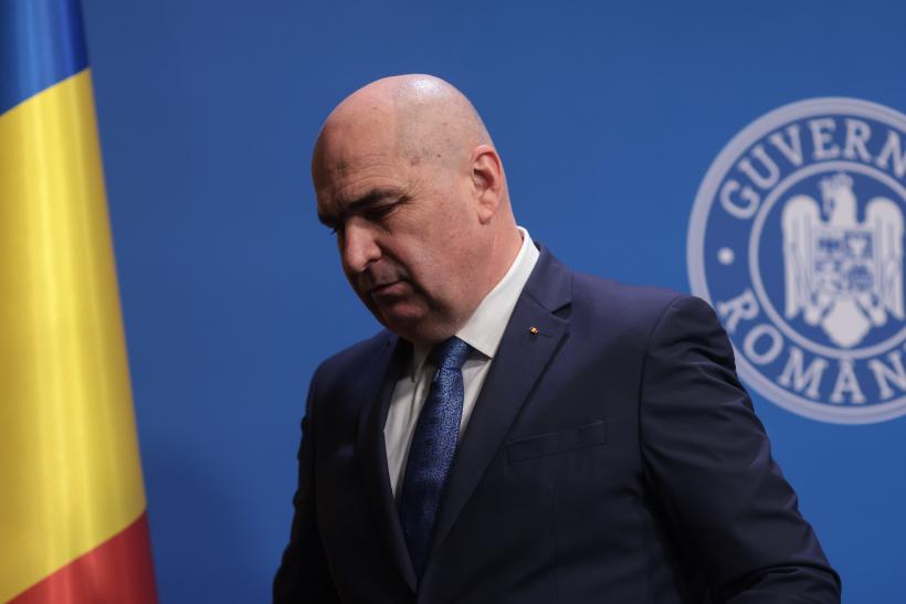 Cum s-a apărat Bolojan când a fost întrebat dacă se va scuza "pentru dezastrul în care a adus ţara". Mesaj şi pentru viitorul Guvern