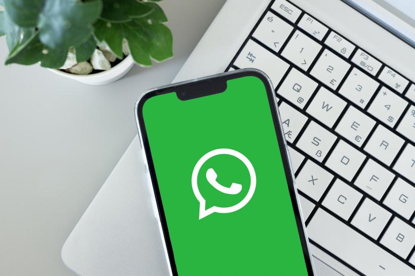 O companie din România a primit amendă de 1.000.000 de euro după ce un angajat a șters WhatsApp de pe telefonul de serviciu