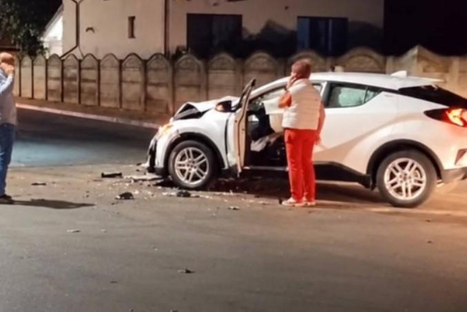 O doctoriță din Alexandria care s-a urcat beată la volan a făcut accident. Se grăbea pentru că intra în gardă la Urgențe