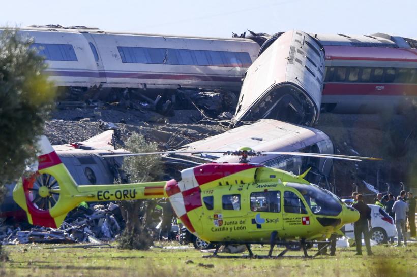 Ce s-a întâmplat cu 23 de minute înainte de tragedia feroviară din Spania. Decizia „inexplicabilă” care a dus la impactul fatal