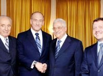 Liderii de la Davos smulg pacea în Liban