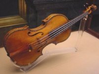 Talonul de la Stradivarius la control! 