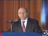 Băsescu nu va fi prezent în Parlament