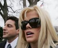 Anna Nicole Smith va avea funeralii în Bahamas
