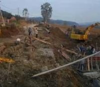 Indonezia. Alunecările de teren fac zeci de victime

