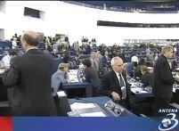 Sub 30% dintre europarlamentari sunt femei
