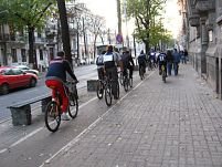 Bicicletele - alternativă pentru traficul bucureştean 