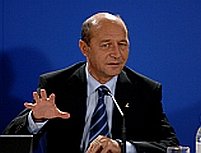 Presa germană îl susţine pe Băsescu