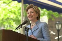Hillary Clinton sabotată de... microfoane