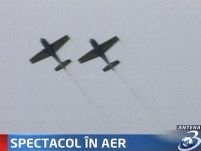 Arad. Spectacol aviatic cu piloţi experimentaţi
