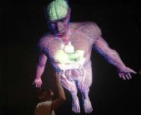 CAVEman: Imaginea "4D" a unui corp uman
