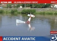 Avion prăbuşit în apele Mureşului